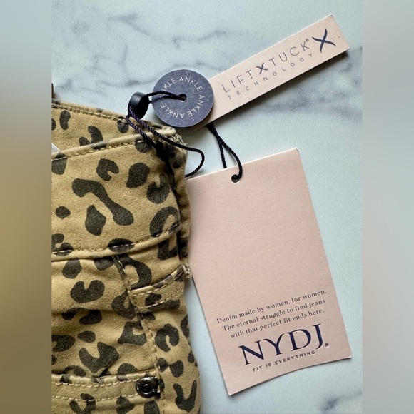 NYDJ Ami Cheetah Print Skinny Jeans Size 0 NWT Lift Tuck Tummy Control - Picture 4 of 5
